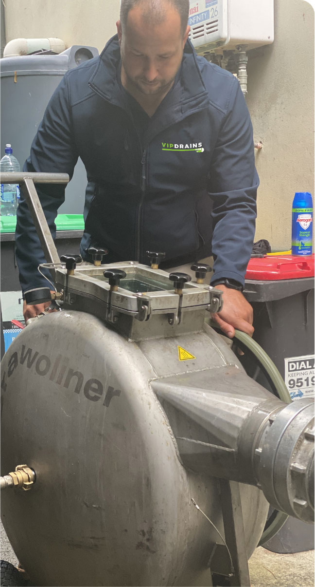 HOW MUCH DOES PIPE RELINING COST?